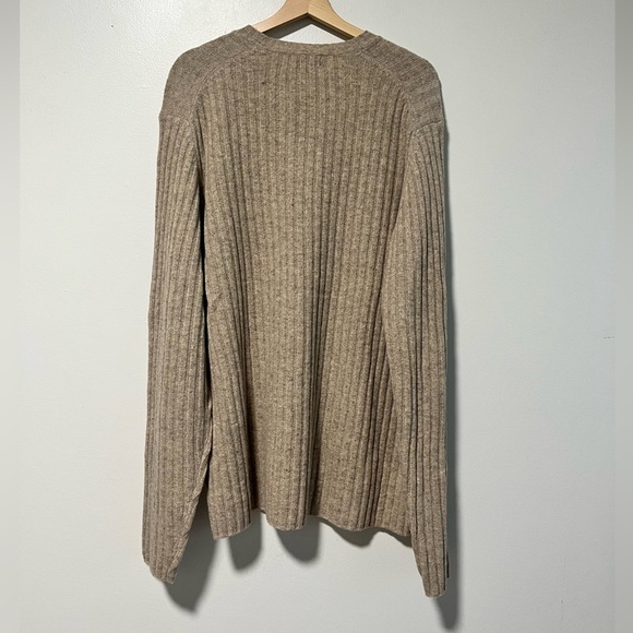 Old Navy Men’s Beige Ribbed Lambswool Blend Sweater - Size XL - Picture 5 of 7